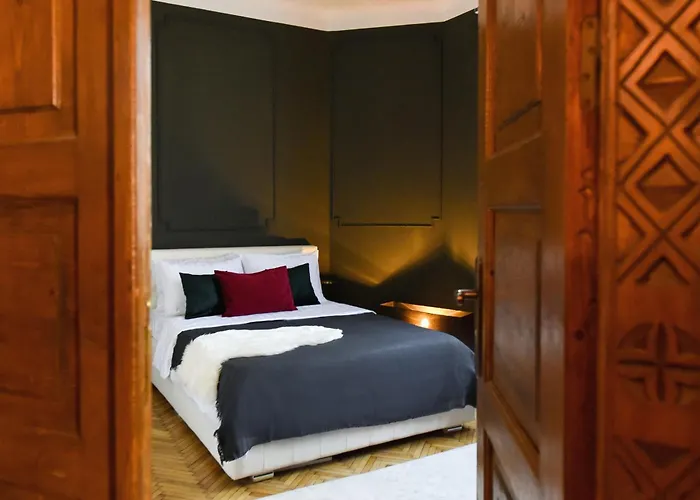 Brancovenian Wonder - 3br Near Cismigiu Park アパート ブカレスト