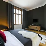 Brancovenian Wonder - 3br Near Cismigiu Park Apartment