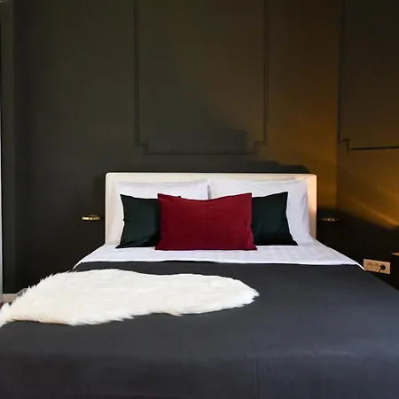 Apartamento Brancovenian Wonder - 3br Near Cismigiu Park Bucarest