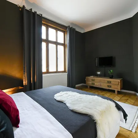 Brancovenian Wonder - 3br Near Cismigiu Park Appartement