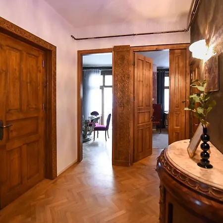 Brancovenian Wonder - 3br Near Cismigiu Park Apartamento *