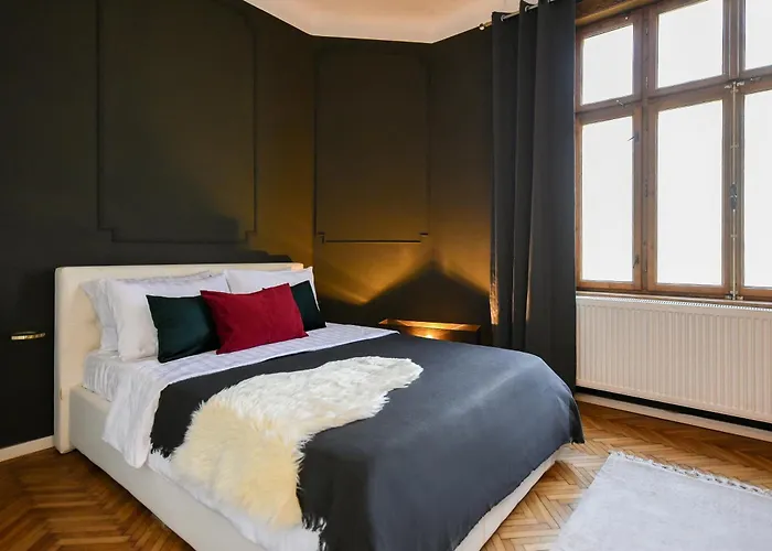 Brancovenian Wonder - 3br Near Cismigiu Park شقة