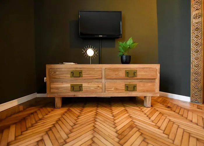 Apartament Brancovenian Wonder - 3br Near Cismigiu Park