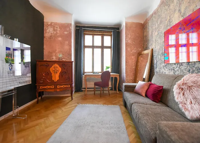 Апартаменты Brancovenian Wonder - 3br Near Cismigiu Park