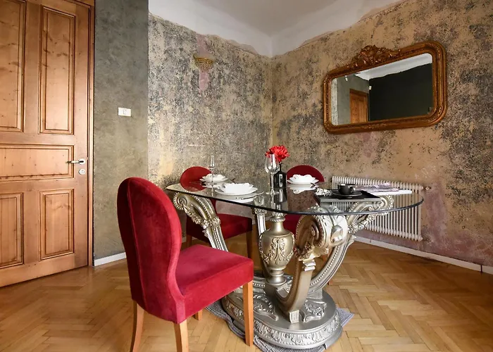 Apartament Brancovenian Wonder - 3br Near Cismigiu Park