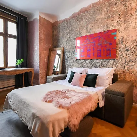 Brancovenian Wonder - 3br Near Cismigiu Park Apartment