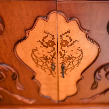 Brancovenian Wonder - 3br Near Cismigiu Park Апартаменты *